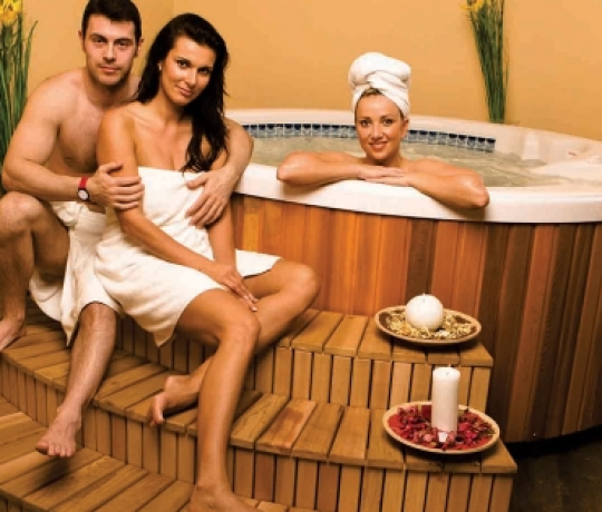 JACCUZI MẪU 2
